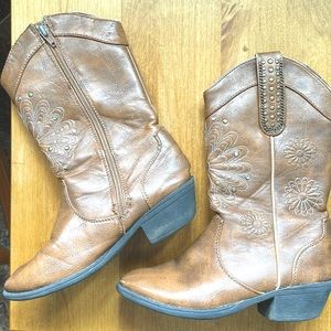 Girls cowboy boots